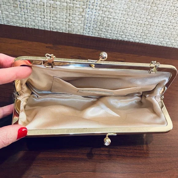 🌟HP🌟NWOT Gold Sequin Handbag/Clutch by Aldo - Picture 4 of 12